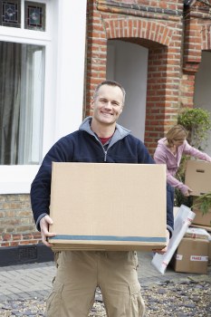 Secure long-term storage units in Castelnau for household and business items