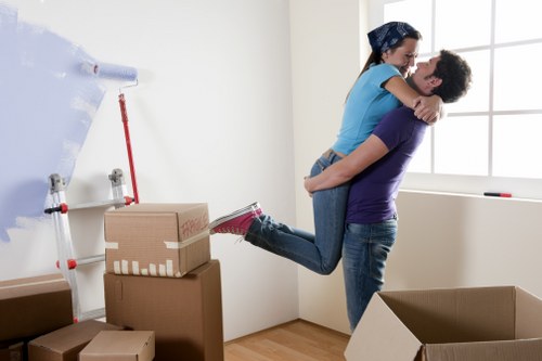 Furniture delivery and collection with a van in Castelnau